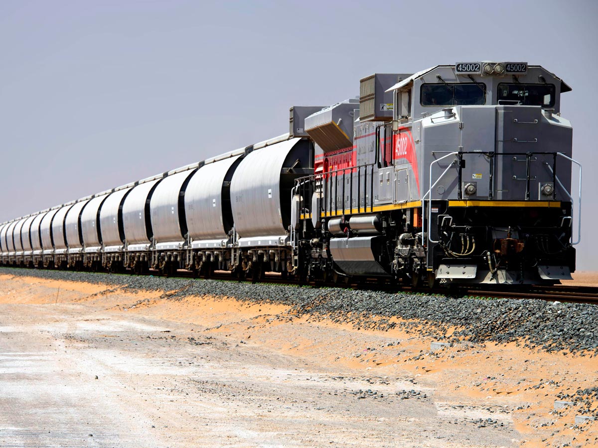 travel-from-abu-dhabi-to-dubai-in-50-minutes-with-etihad-rail-expansion
