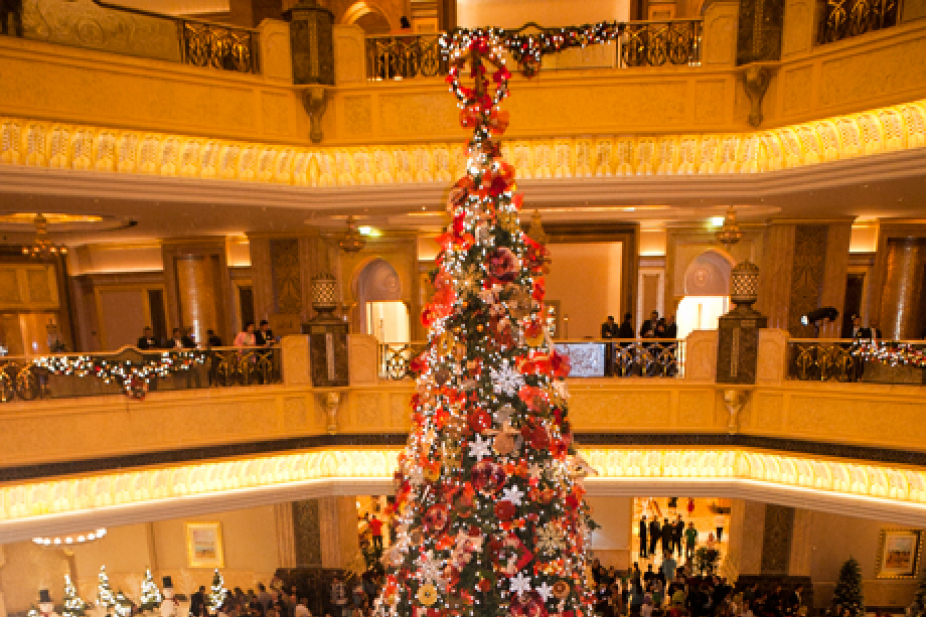 Emirates Palace Christmas tree lighting | Things To Do | Time Out Abu Dhabi