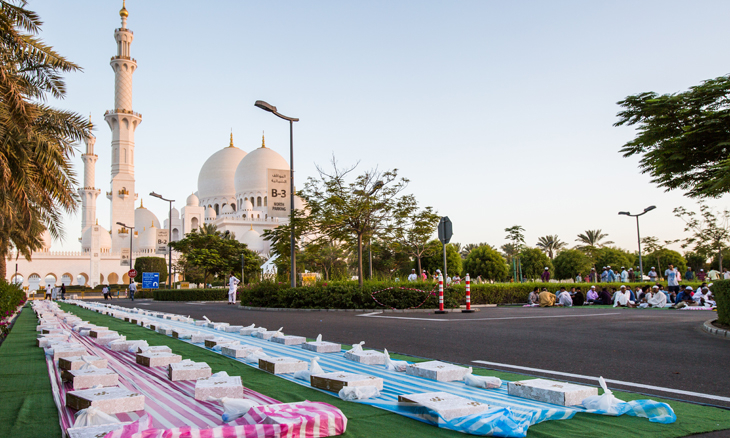 Iftar At Sheikh Zayed Grand Mosque Pictures Ramadan Time Out
