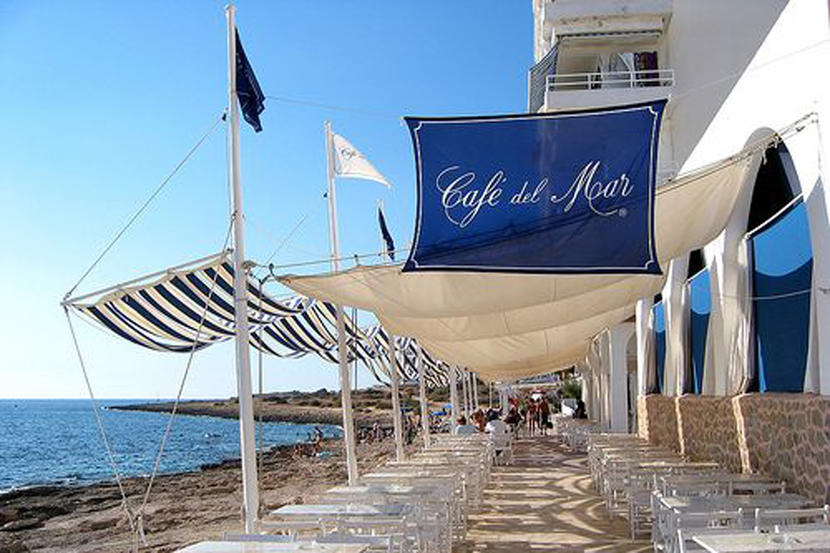 Legendary nightspot Café Del Mar in talks to come to Abu Dhabi | Bars